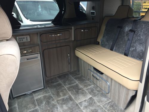 Alphard 42 inch bed