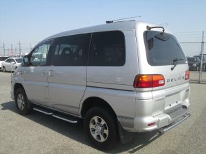 delica exterior