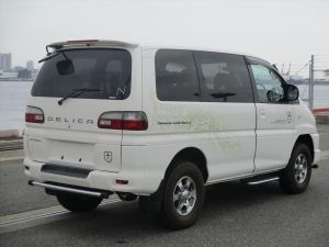 delica exterior