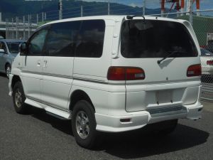 delica interior