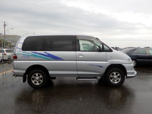 delica exterior