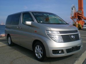 elgrand exterior