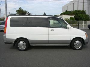 stepwagon exterior